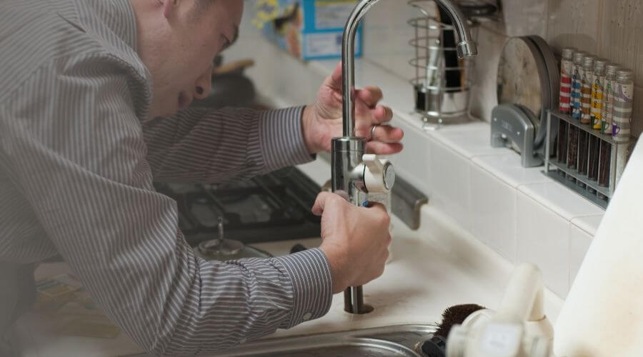 Local water heater installation in Crane, MO