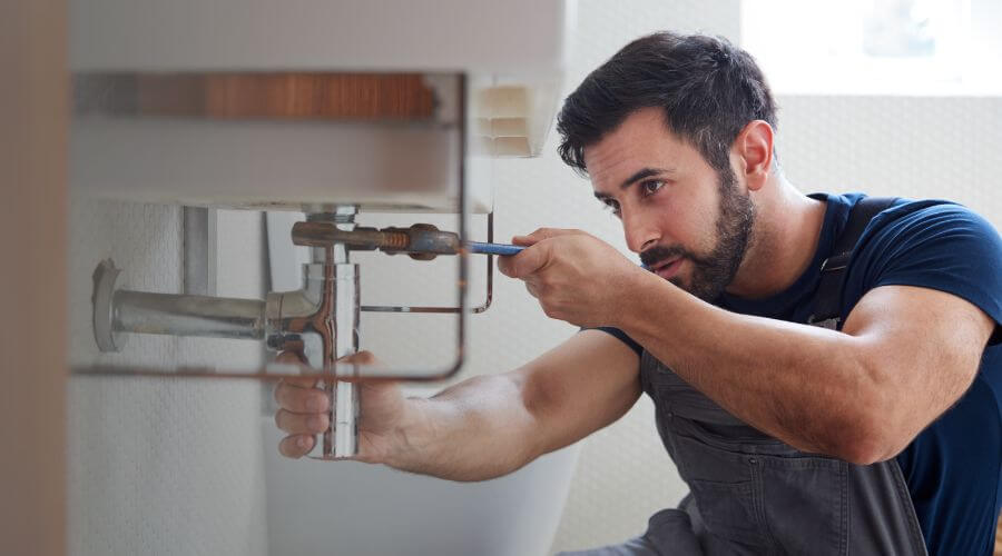 Professional water heater installation services in Crane, MO